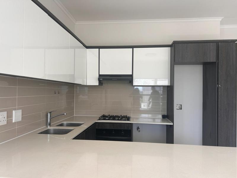 To Let 1 Bedroom Property for Rent in Sandown Western Cape